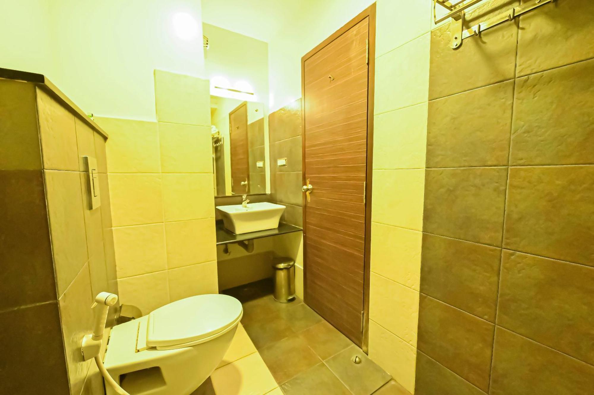 Yuvraj Palace Inn Mysore Exterior photo
