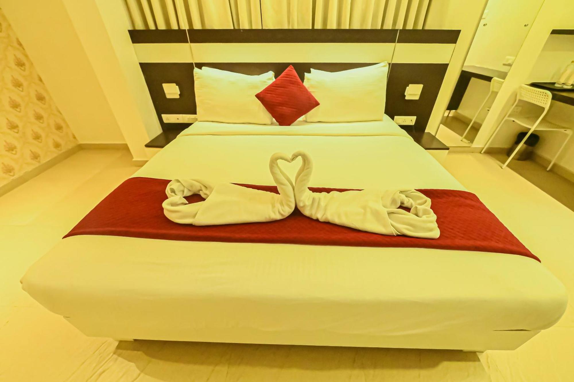 Yuvraj Palace Inn Mysore Exterior photo