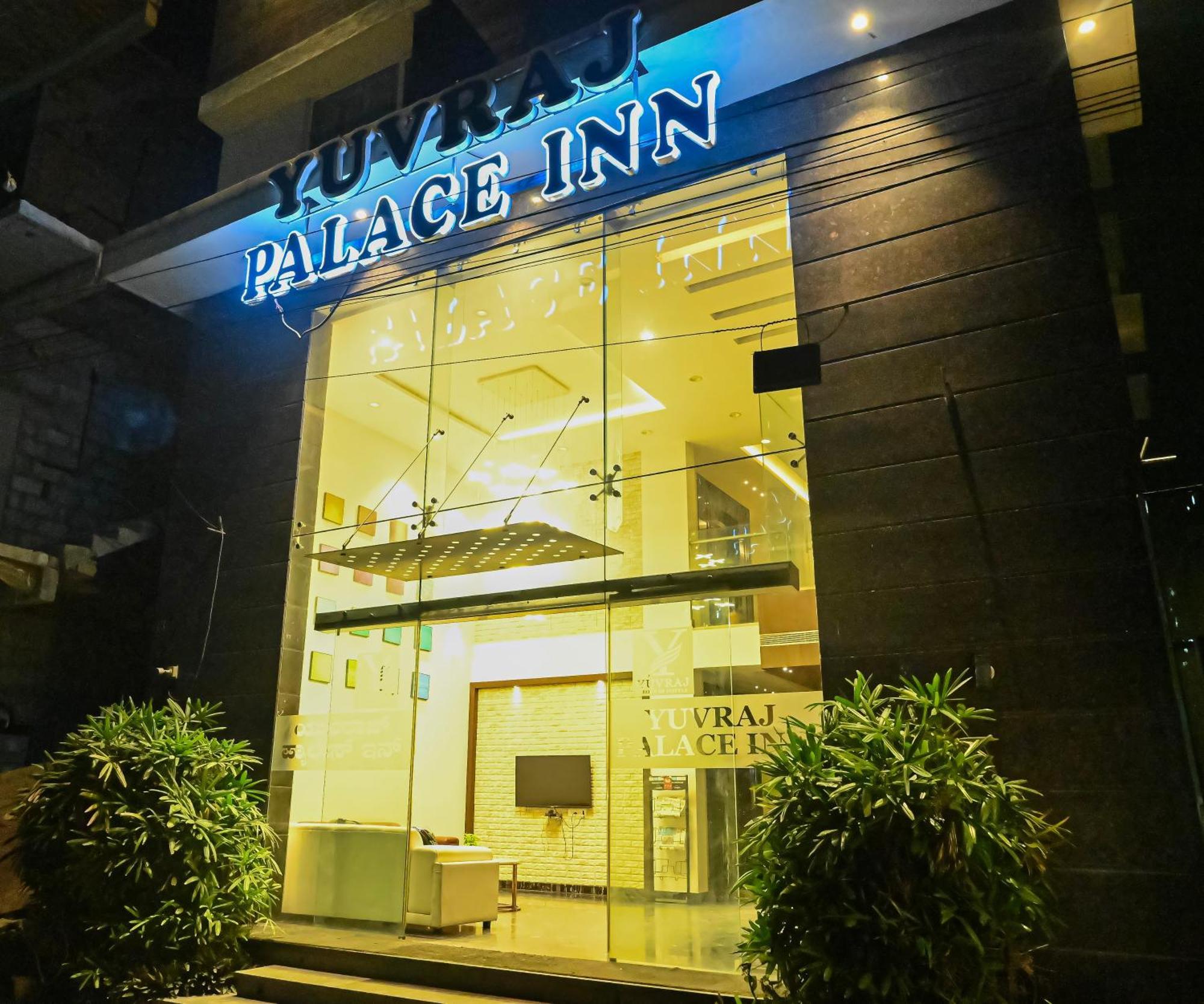 Yuvraj Palace Inn Mysore Exterior photo